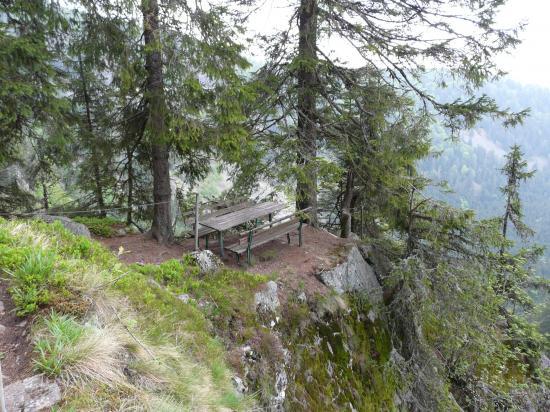 sentier des roches à la Schlucht - les aménagements