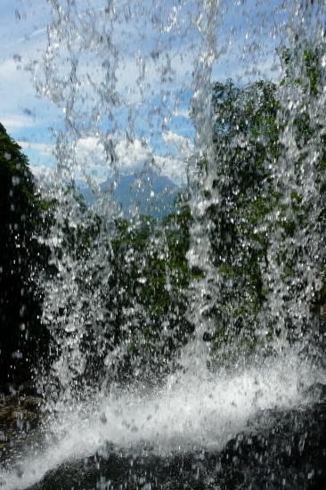 derrière la cascade de la Doria