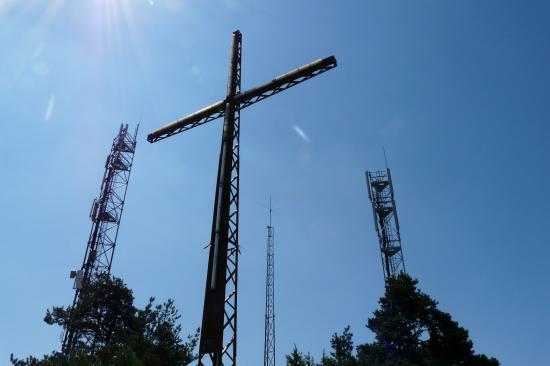 débauche de pylones en tout genre à Roqueprins- la Canourgue