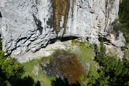 la chute d'eau (!) de la cascade (?)