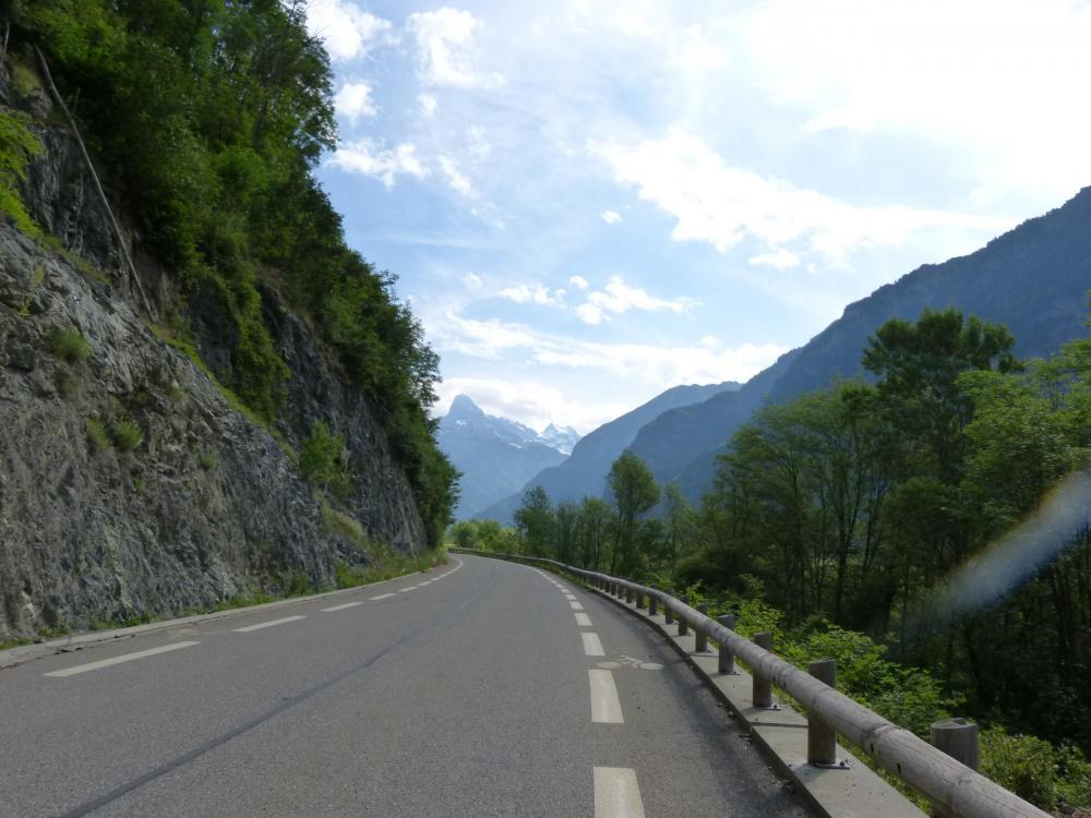 Partie agréable de la montée, nous sommes dans les trois premiers kilomètres !